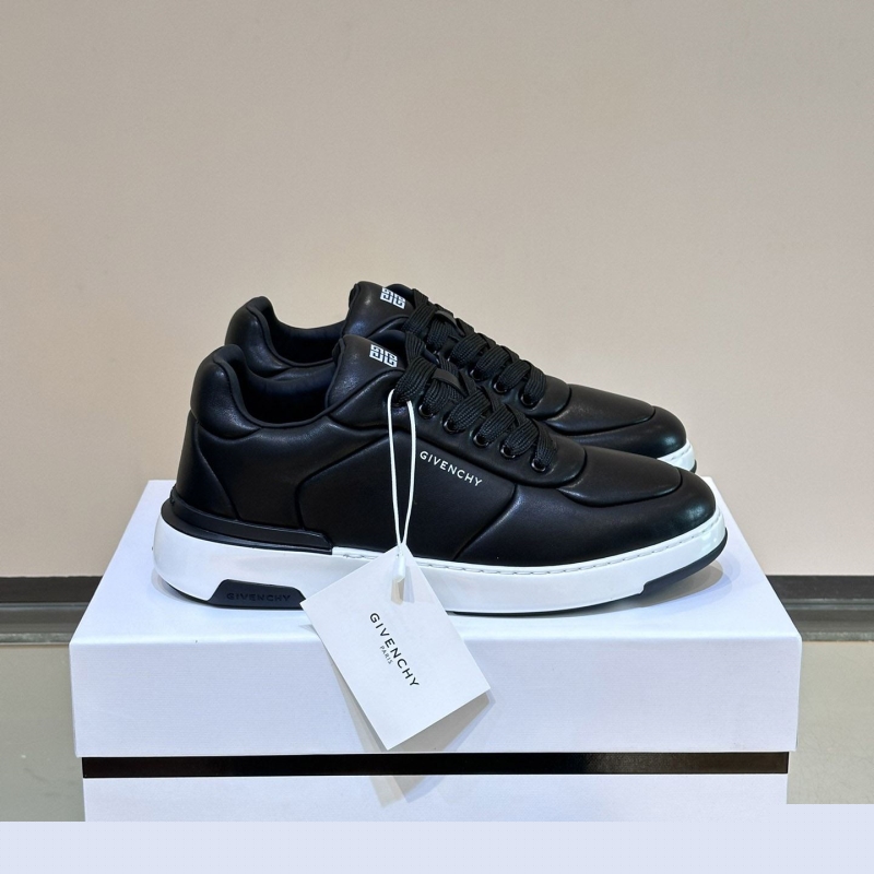 Givenchy Sneakers